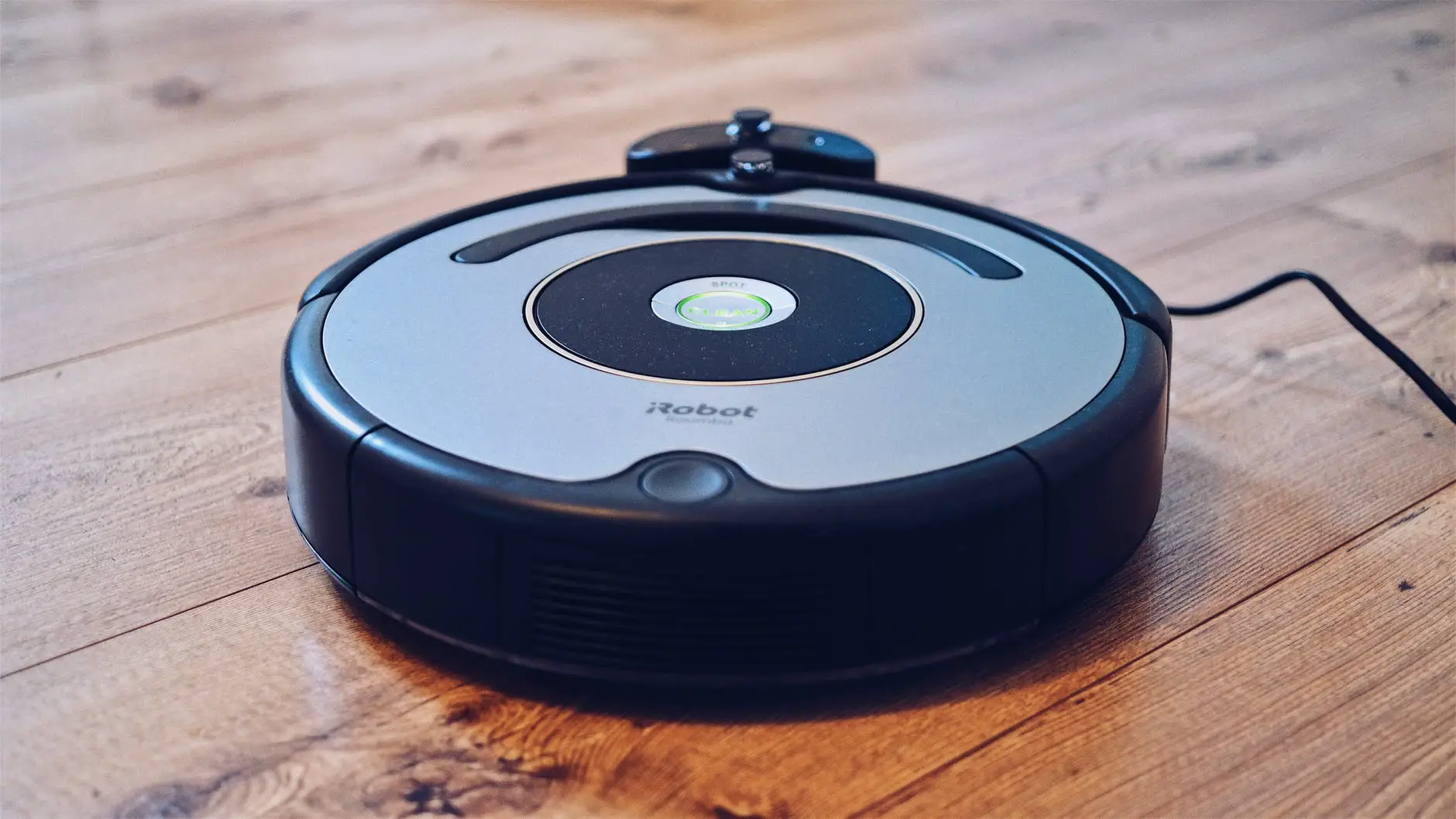 Roomba i7 vs Roborock S6 vs Deebot N79 – Which Offers Better Value for You?